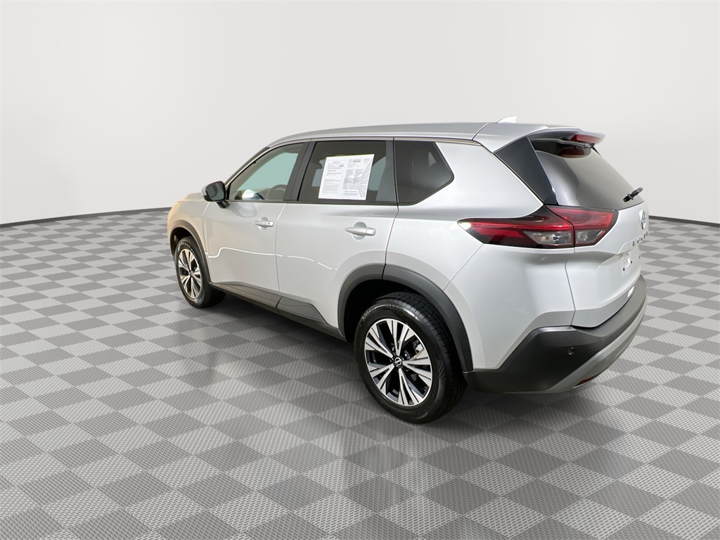 2023 Nissan Rogue SV photo 2