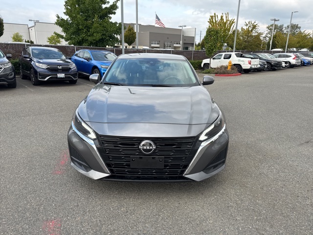 2023 Nissan Altima 2.5 SV photo 2