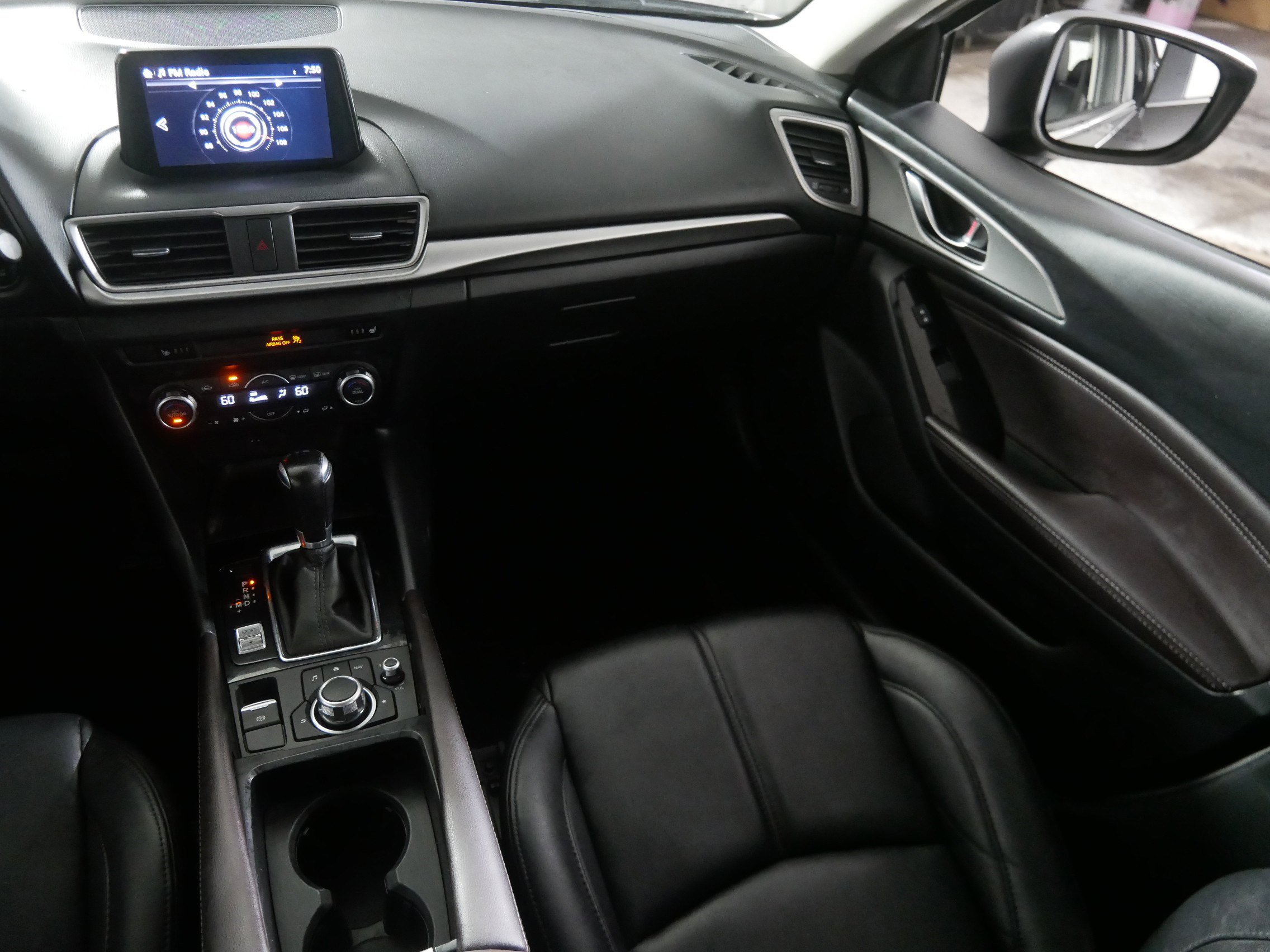 2017 Mazda Mazda3 Touring photo 11
