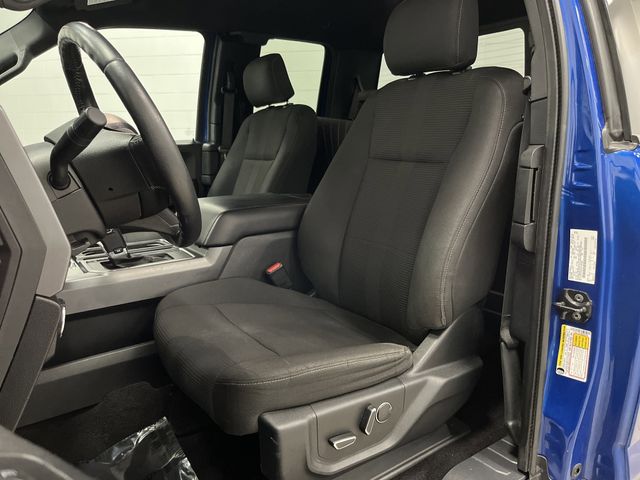 2017 Ford F-150 XLT photo 4