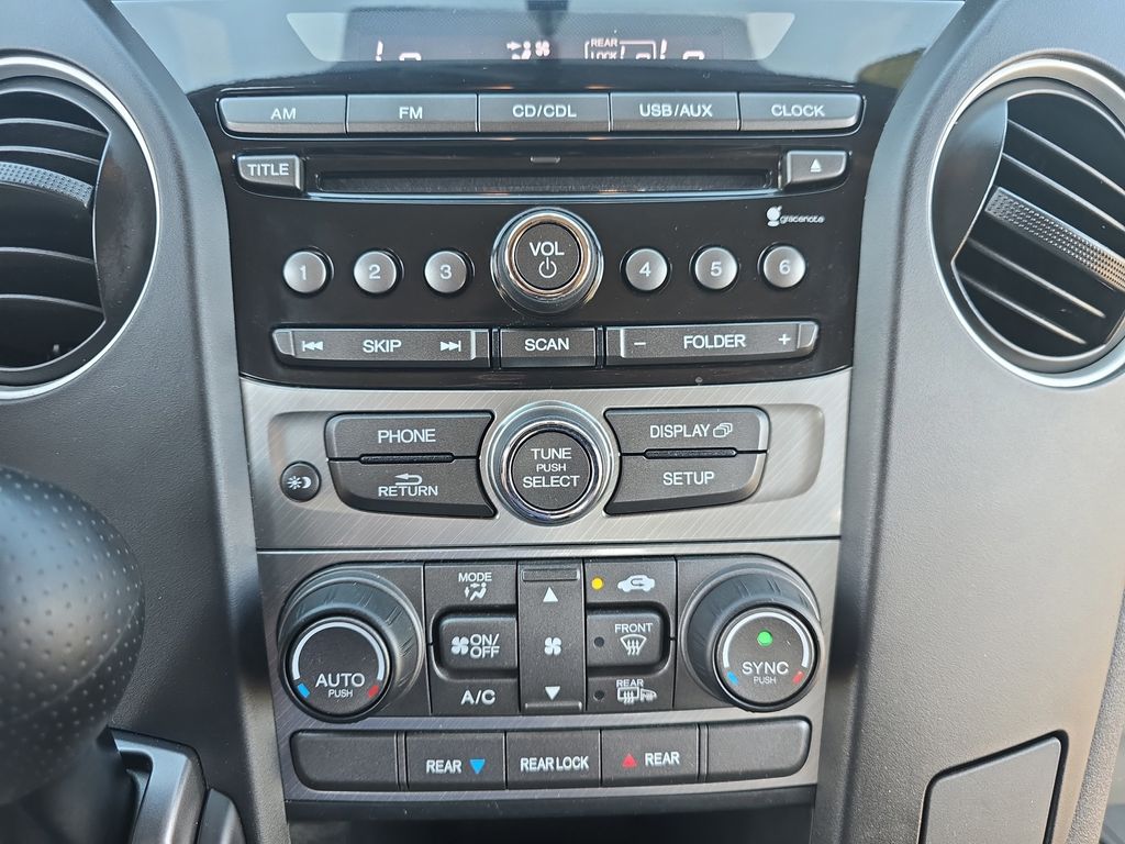 2015 Honda Pilot EX photo 19