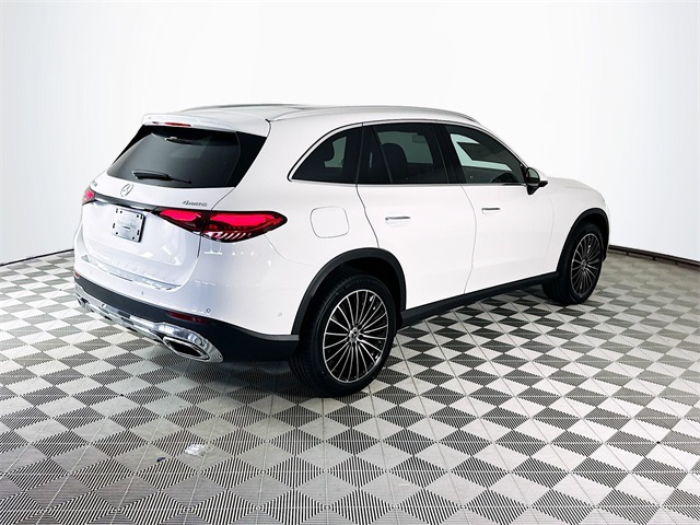 2026 Mercedes Benz GLC 300 4MATIC photo 6