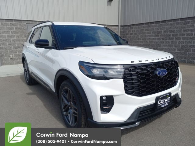 2025 Ford Explorer ST's photo