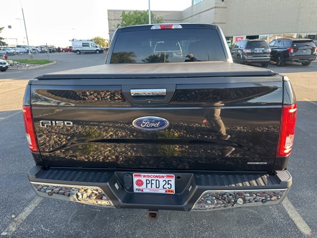 2015 Ford F-150 XLT photo 4