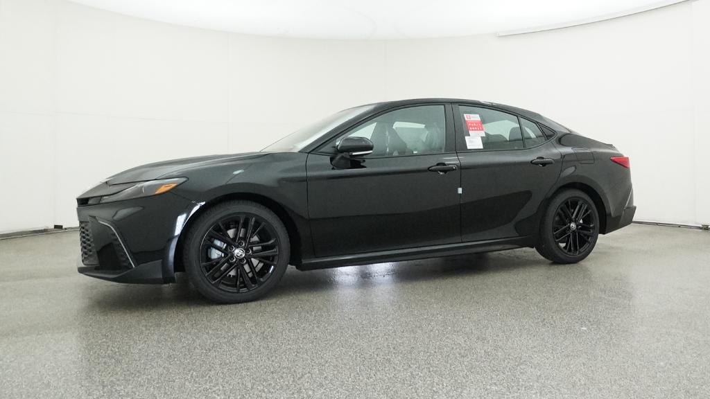 2026 Toyota Camry SE photo 8