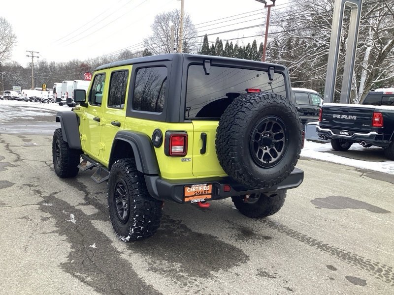 2023 Jeep Wrangler Rubicon photo 3