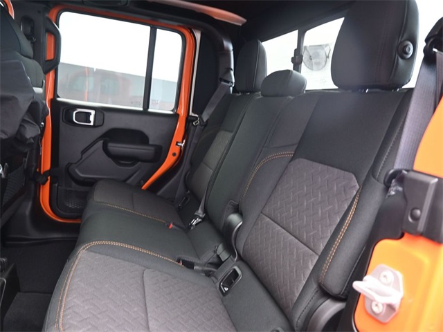 2025 Jeep Gladiator Mojave photo 14