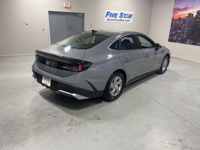 2026 Hyundai Sonata SE photo 5