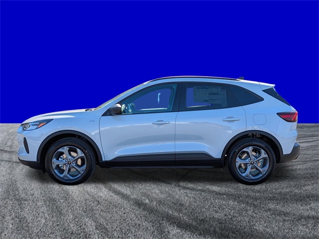 2026 Ford Escape ST-Line photo 4