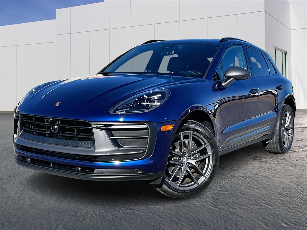 2024 Porsche Macan T's photo