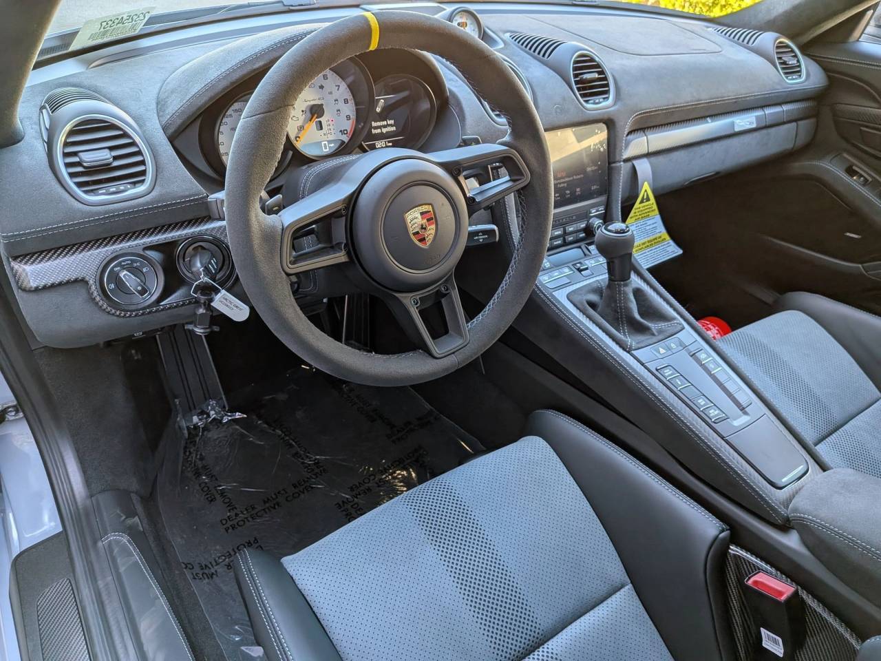 2025 Porsche Boxster Spyder photo 4