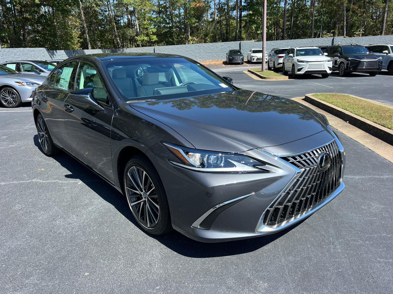2025 Lexus ES 350 photo 4