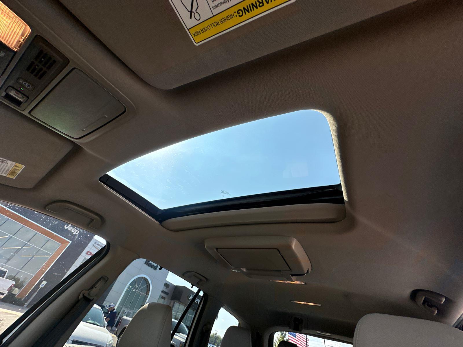 2021 Honda Pilot Touring photo 26