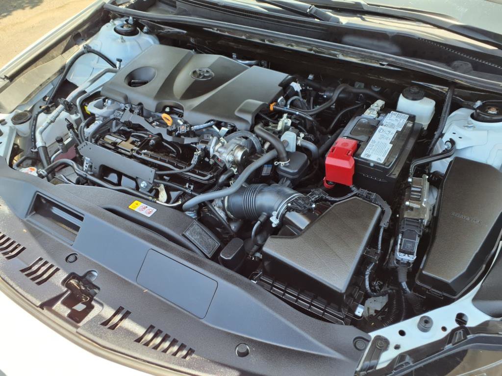 2023 Toyota Camry SE photo 17