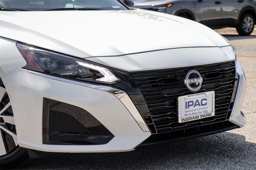 2025 Nissan Altima 2.5 S photo 3