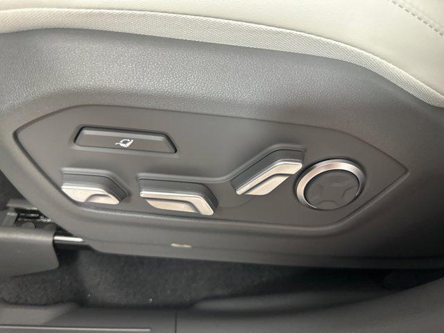 2026 Hyundai Santa Fe Calligraphy photo 10