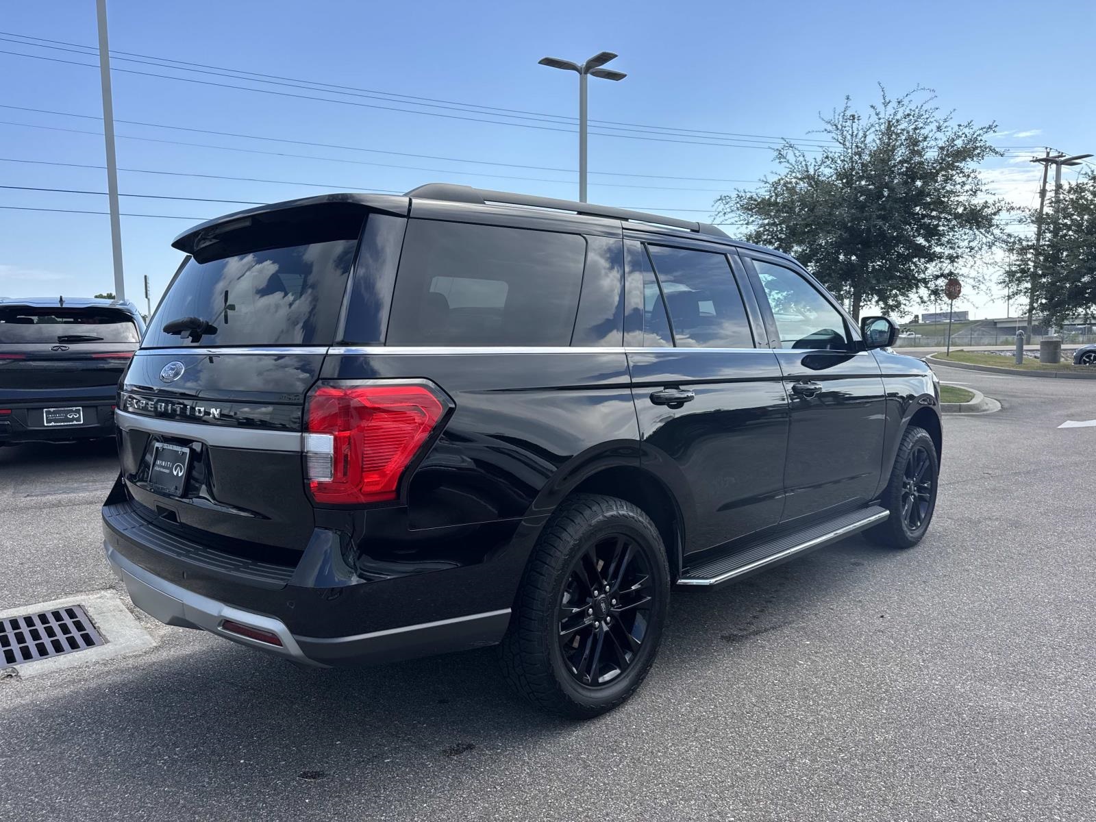2023 Ford Expedition XLT photo 5