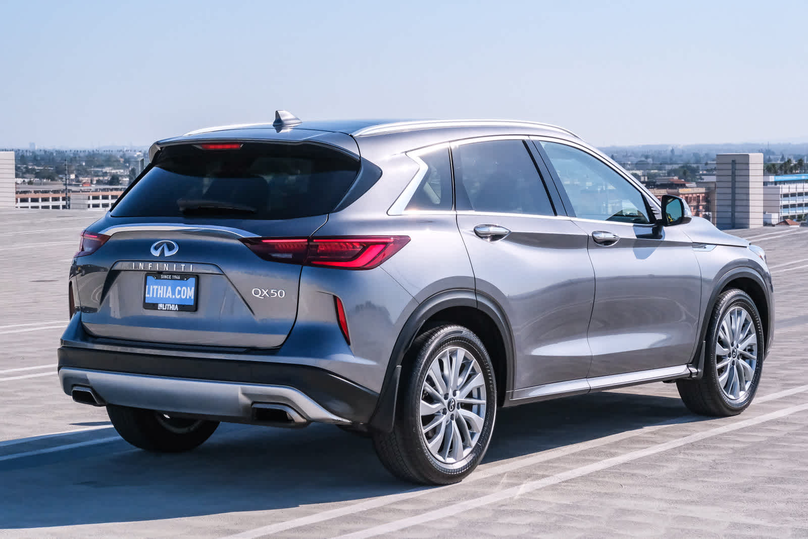 2024 Infiniti QX50 Luxe photo 4