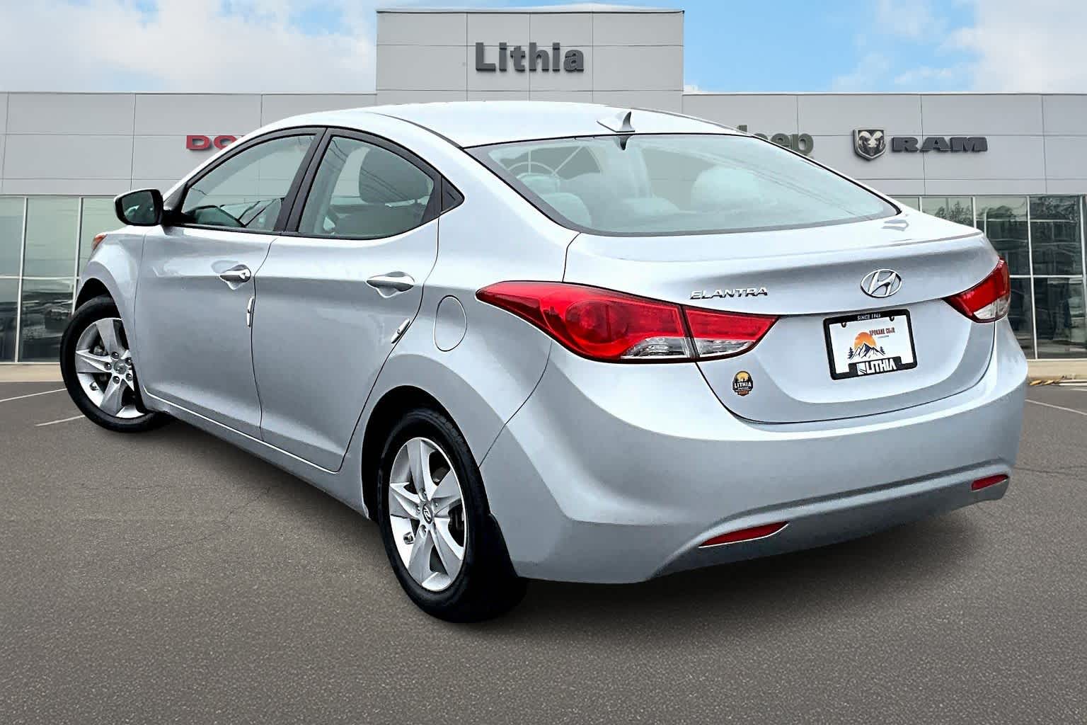 2013 Hyundai Elantra GLS photo 3