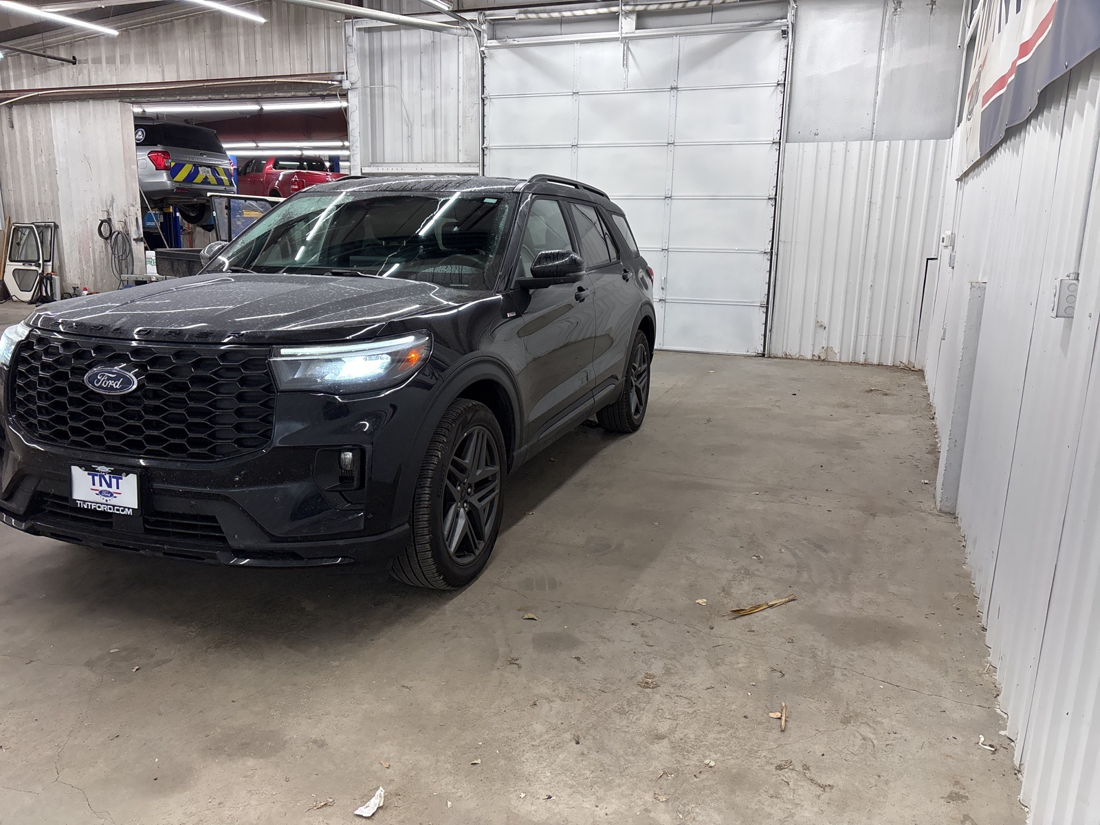 2025 Ford Explorer ST-Line photo 3