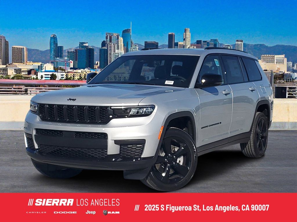 2025 Jeep Grand Cherokee L Altitude's photo