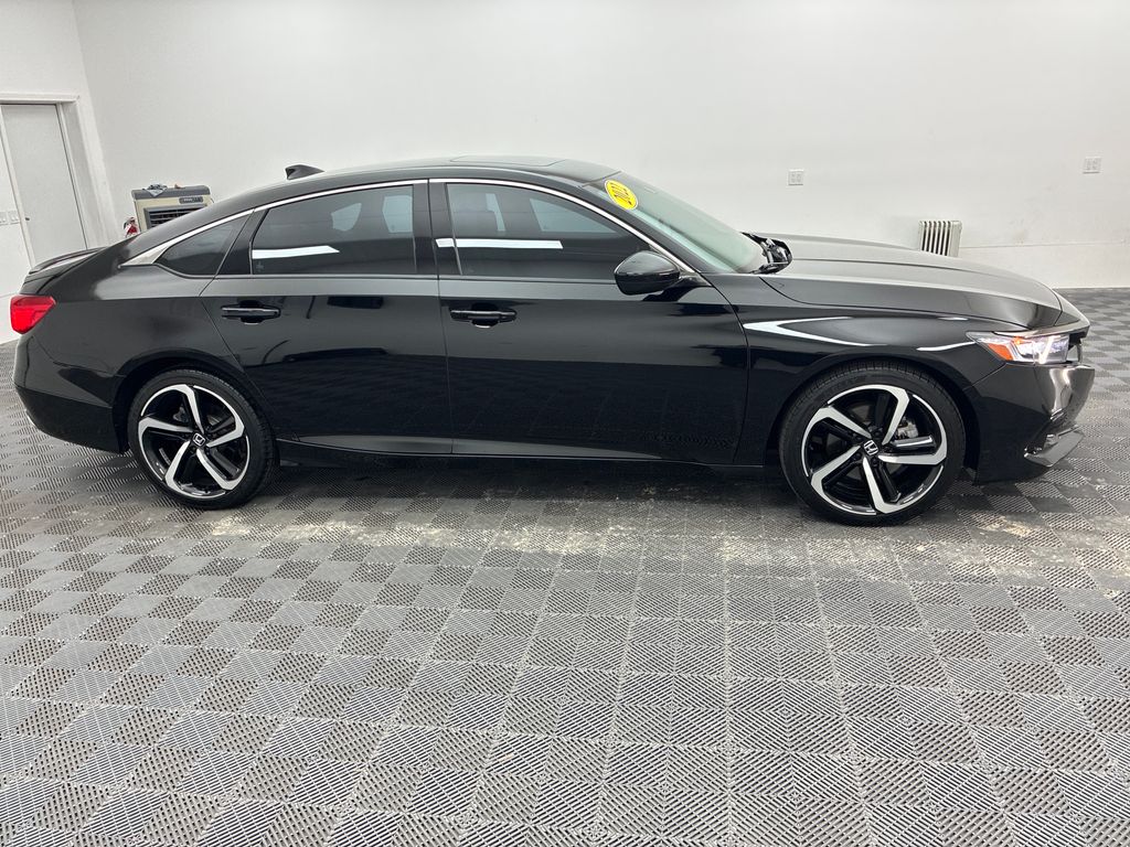 2022 Honda Accord Sport 2.0T photo 8