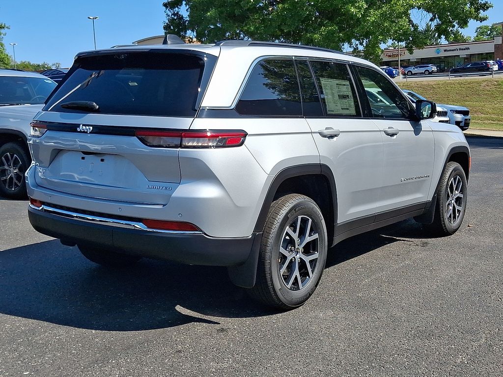 2025 Jeep Grand Cherokee Limited photo 4