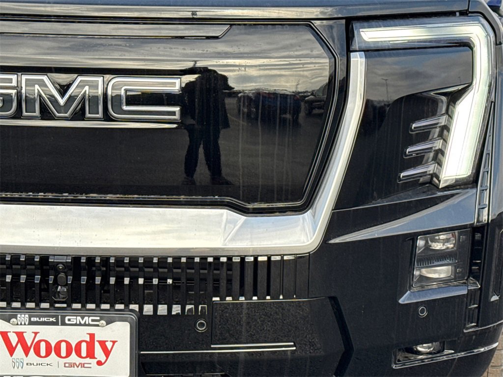 2025 Gmc Sierra EV Denali photo 10