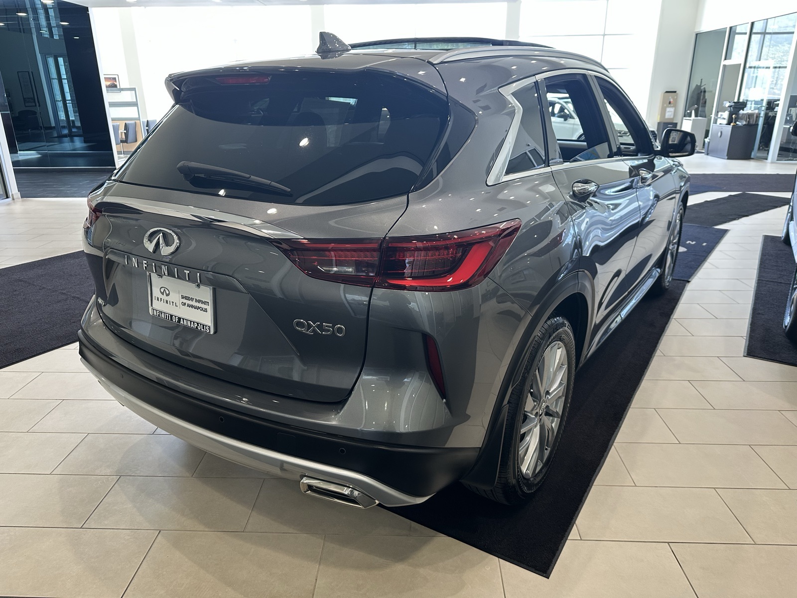 2025 Infiniti QX50 Luxe AWD photo 7