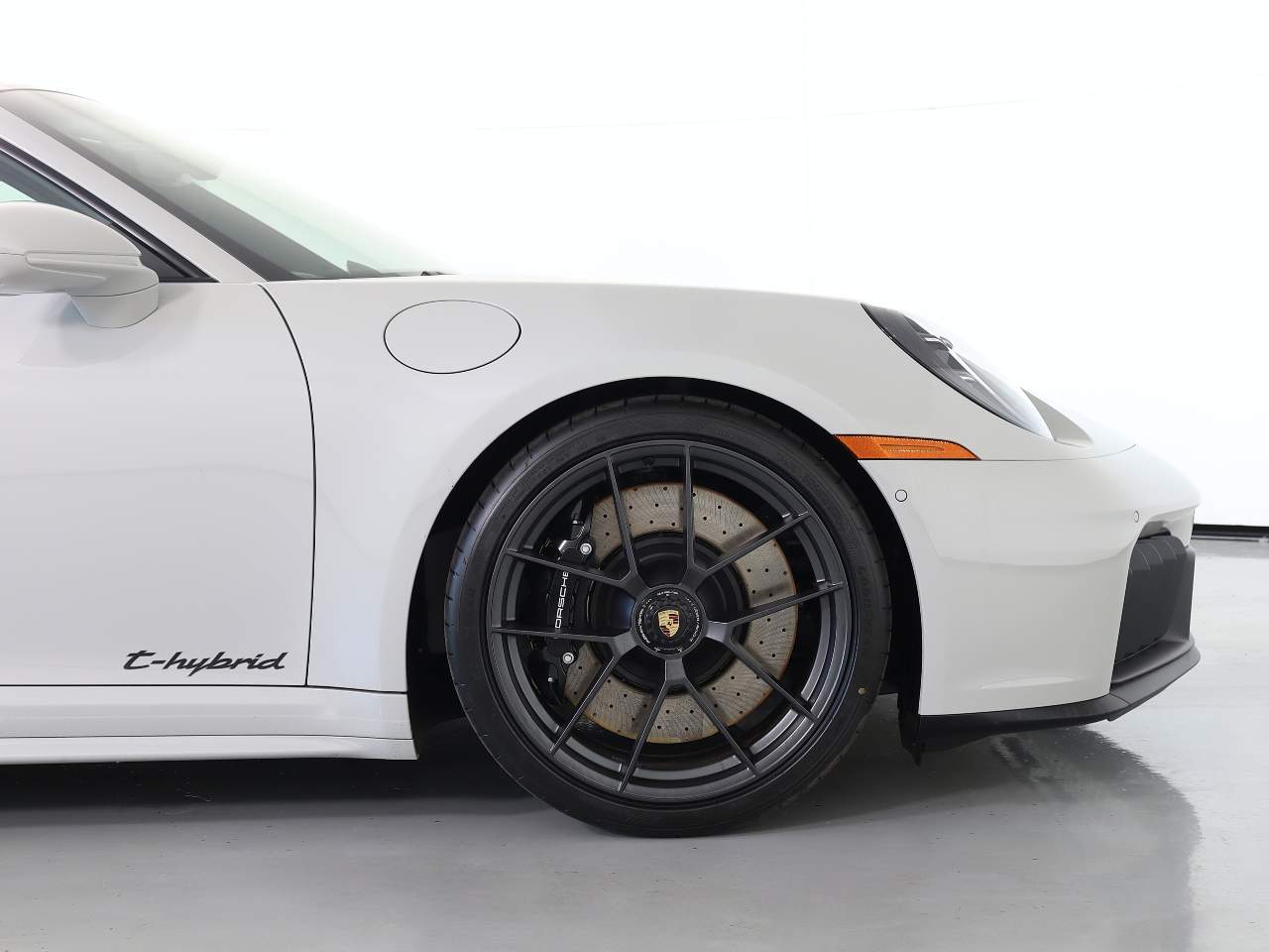 2026 Porsche 911 GTS photo 11
