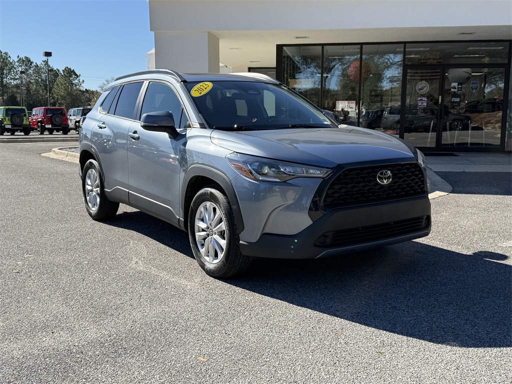 Used 2023 Toyota Corolla Cross LE with VIN 7MUBAABG5PV052517 for sale in Kansas City
