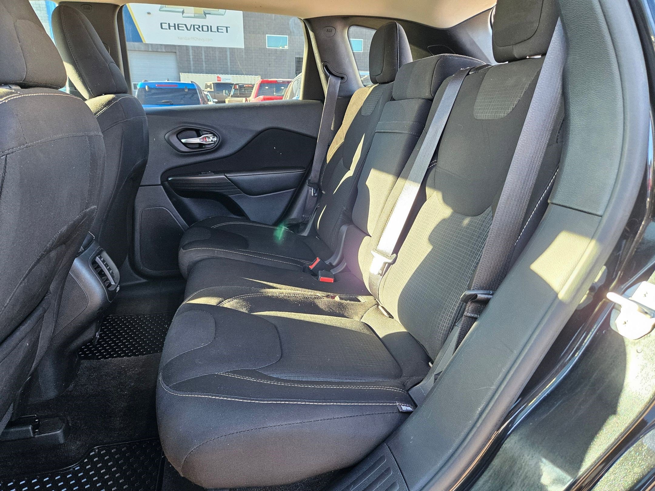 2016 Jeep Cherokee Latitude photo 26