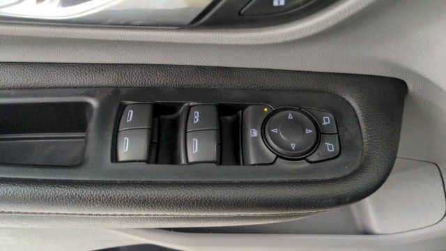 Used 2020  GMC SLT image 24