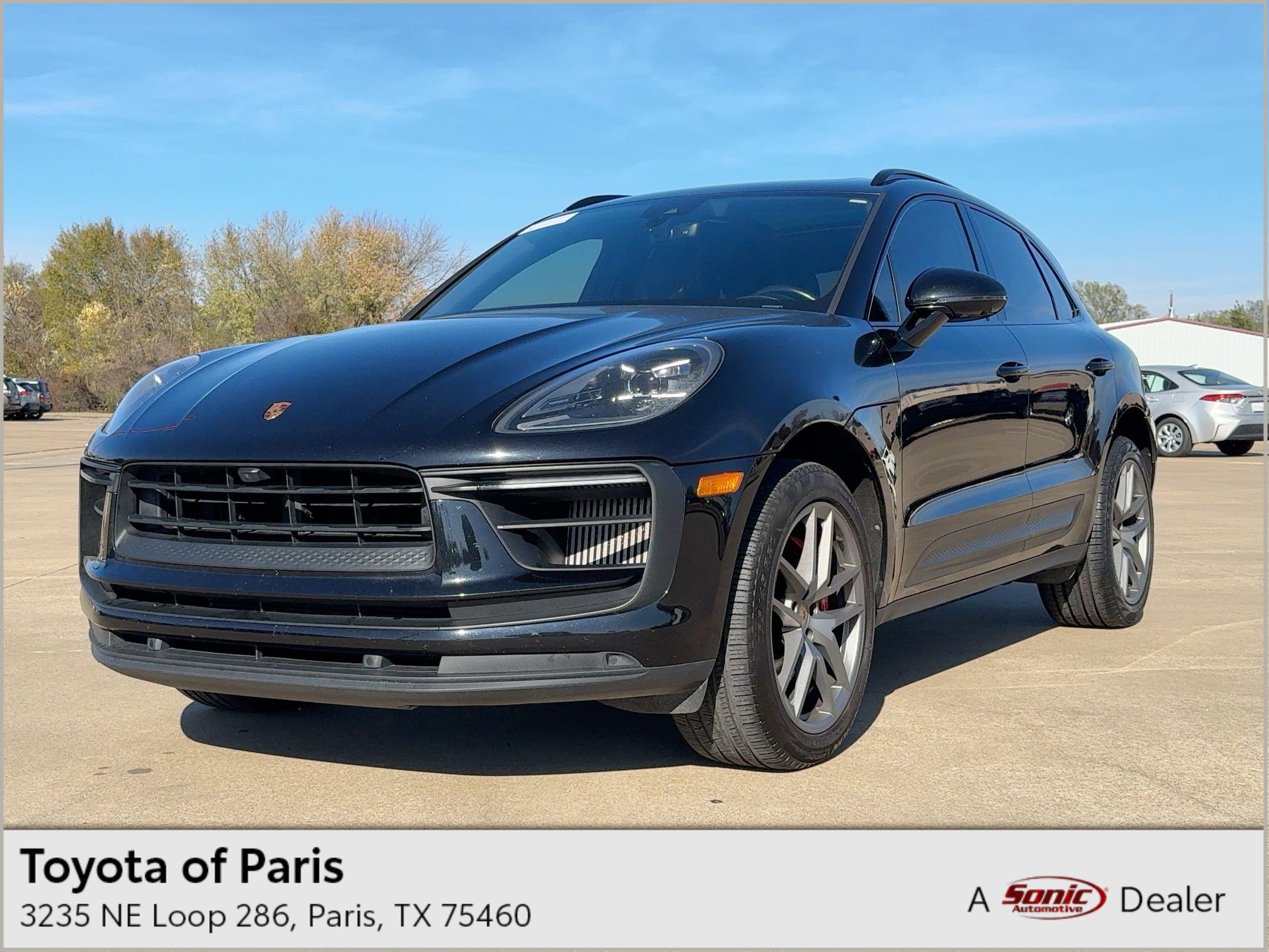 2022 Porsche Macan S's photo