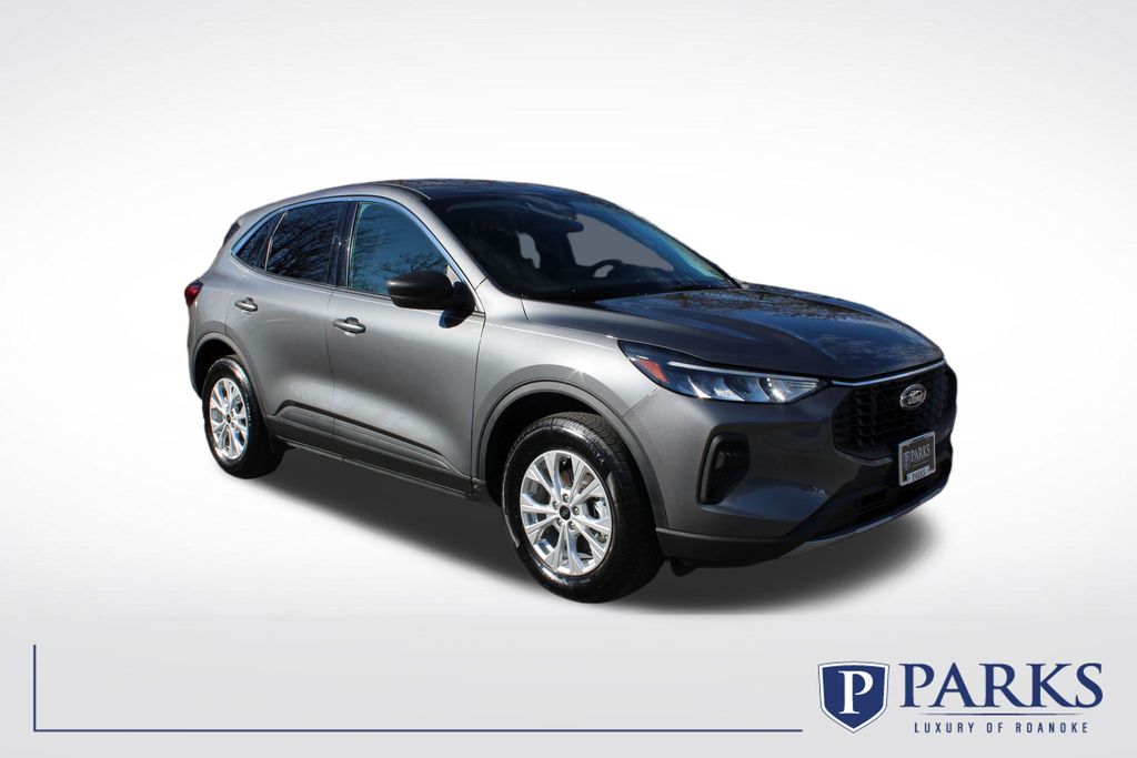 2024 Ford Escape Active's photo