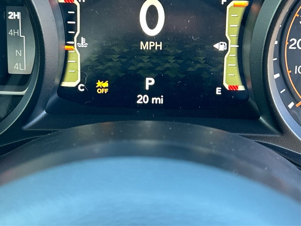 2025 Jeep Wrangler Sport RHD photo 31