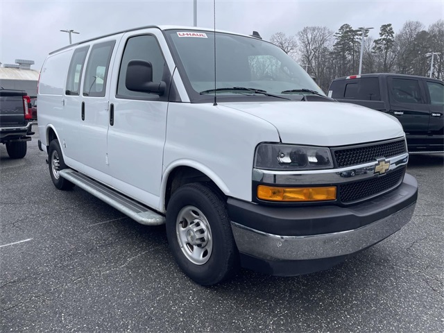 2024 Chevrolet Express Cargo Work Van's photo