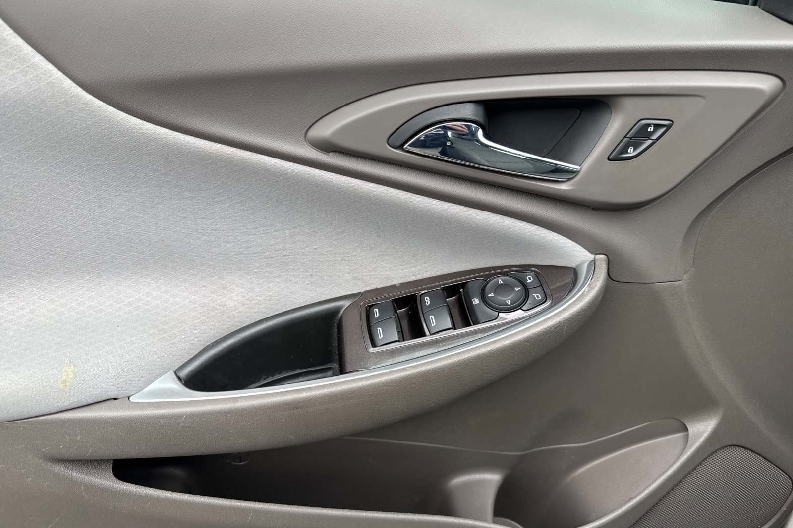 2022 Chevrolet Malibu 1LT photo 10