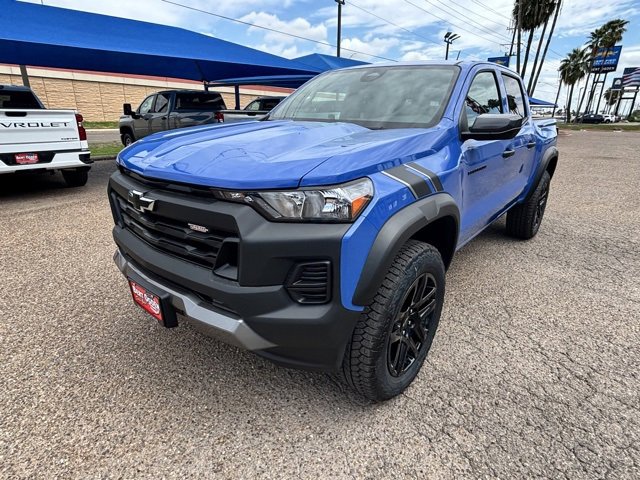 2025 Chevrolet Colorado Trail Boss photo 3