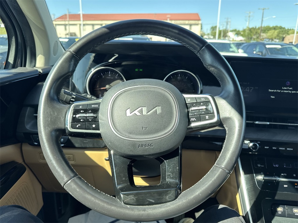 2023 Kia Carnival EX photo 20