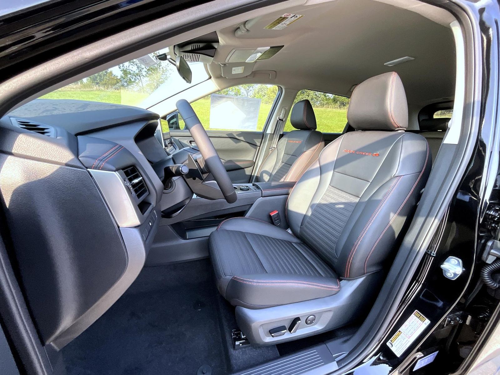 2026 Nissan Rogue AWD photo 5