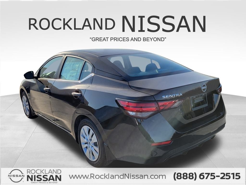 2025 Nissan Sentra S photo 4