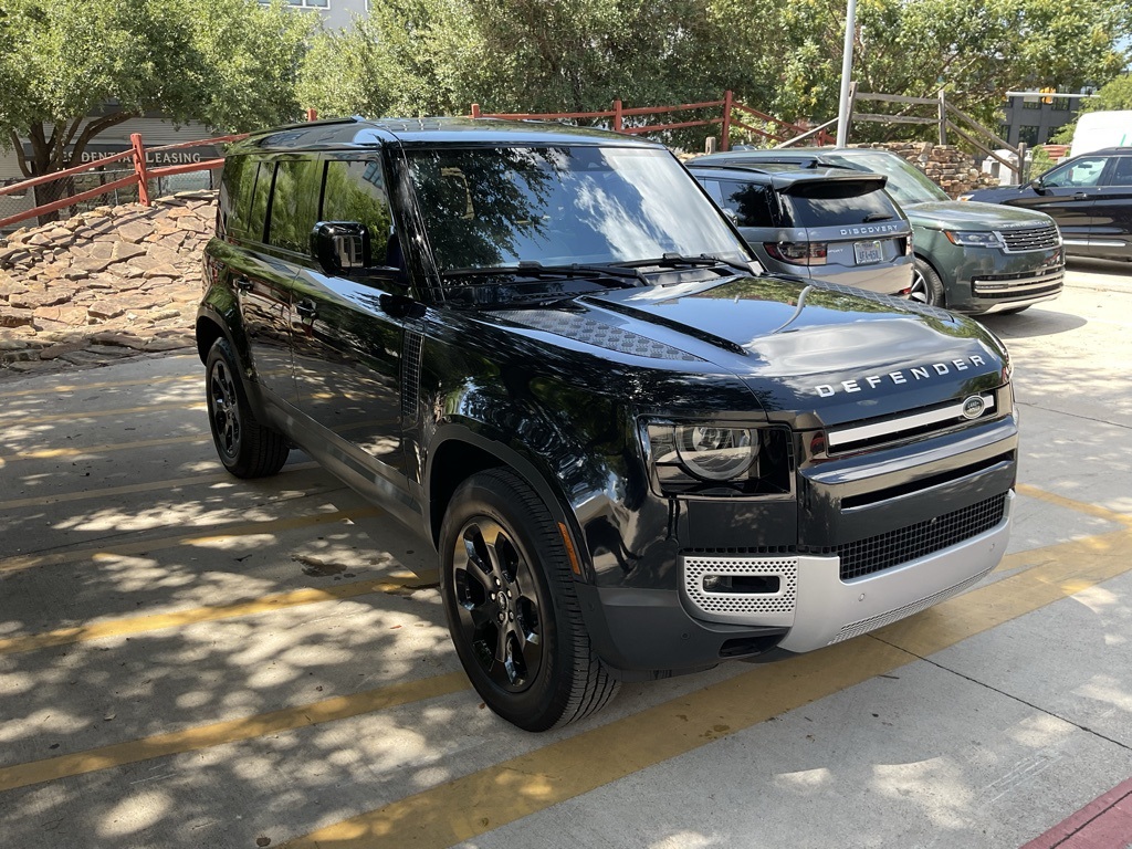 2022 Land Rover Defender 110 S photo 3