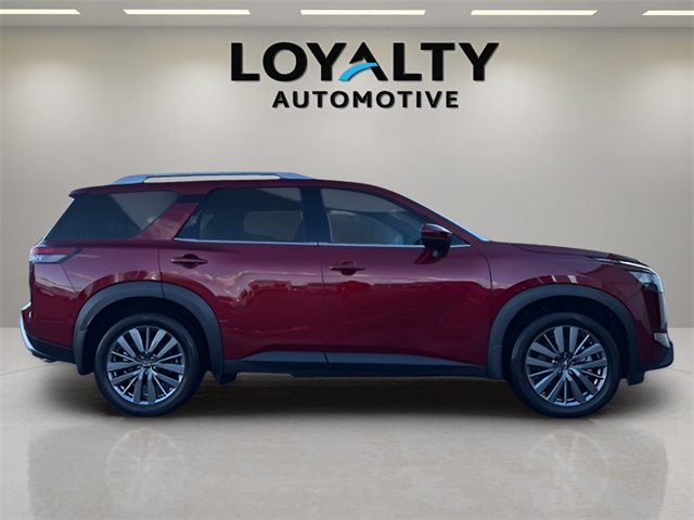 2024 Nissan Pathfinder SL photo 4