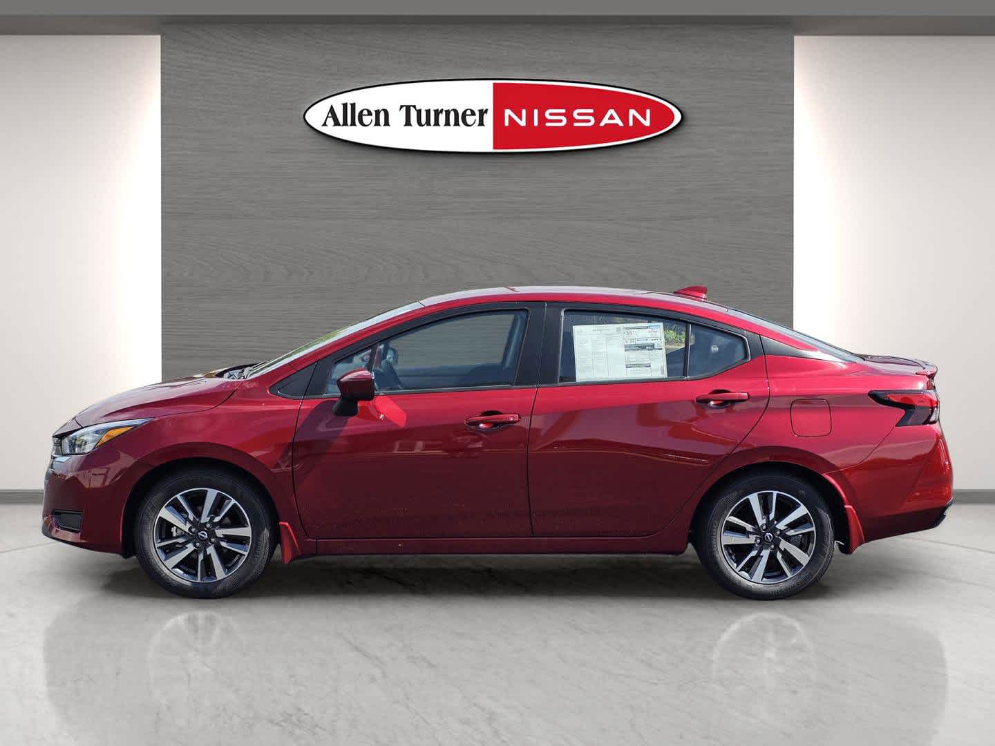 2025 Nissan Versa SV photo 7