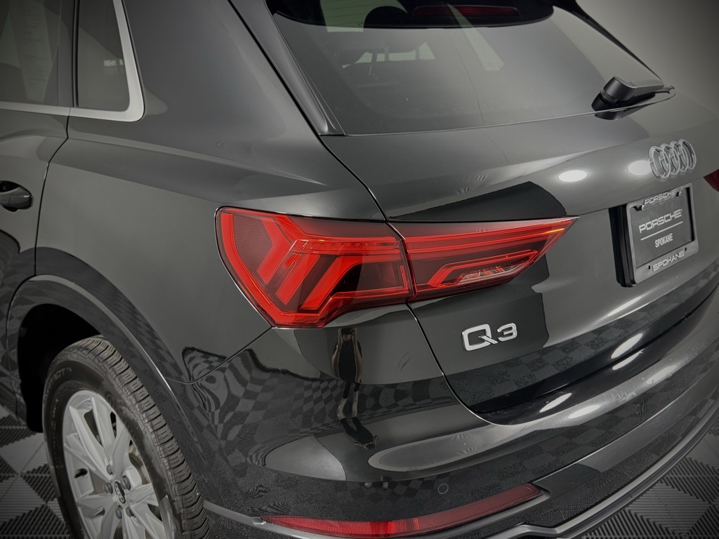 2022 Audi Q3 Premium S line photo 13