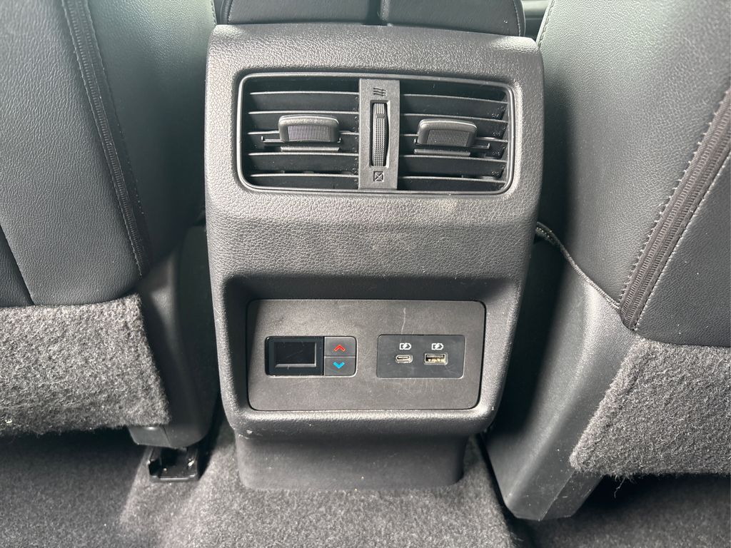 2021 Nissan Rogue SL photo 25