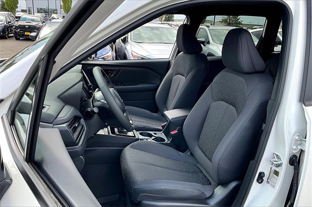 2025 Subaru Forester Premium photo 8