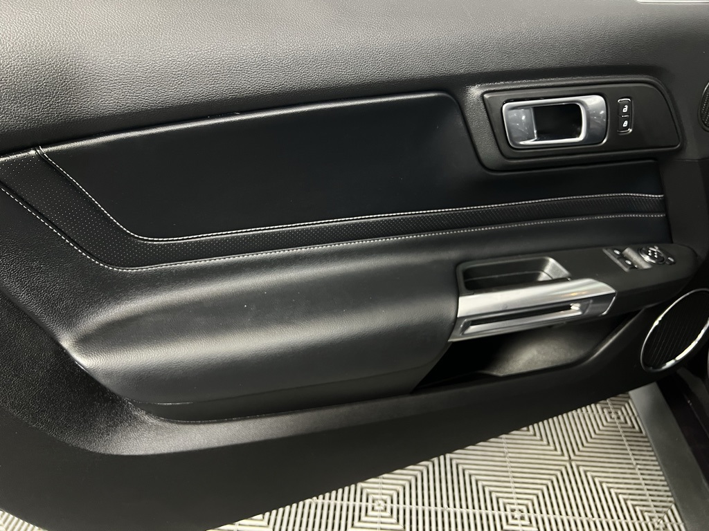 2022 Ford Mustang GT Premium photo 21