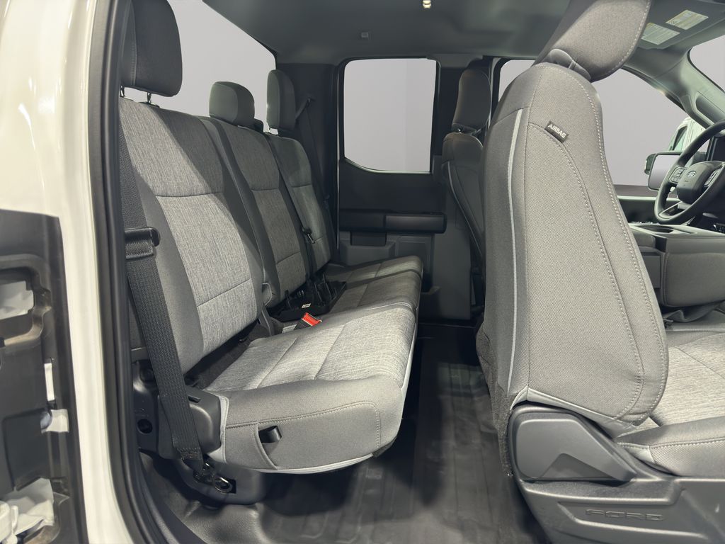 2024 Ford F-150 XL photo 12